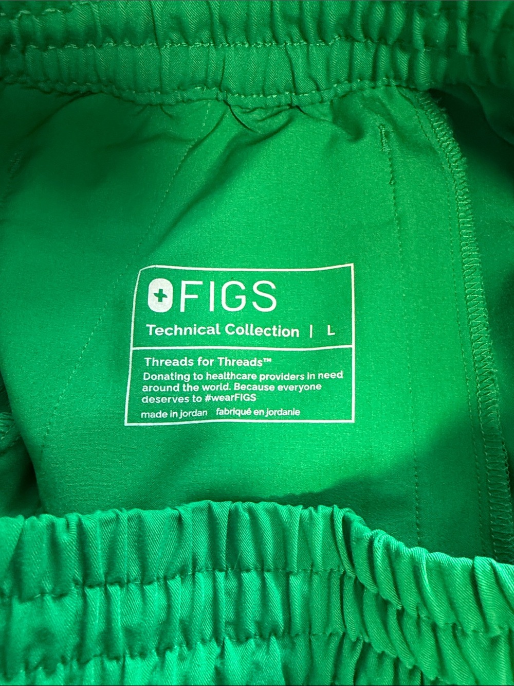 Figs Evergreen Montex Scrub Top & High Waisted Uman Relaxed Jogger Set - Picture 3 of 3